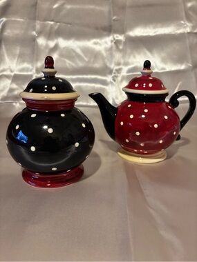 Certified International Polka Dotted Ceramic Creamer and Sugar Set. Lori.